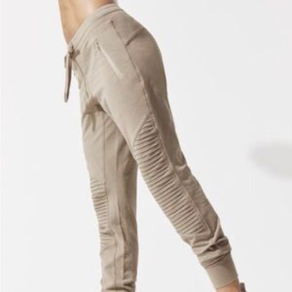 ALO YOGA Urban Moto Jogger Sweatpants Tan/Beige - Size Small
